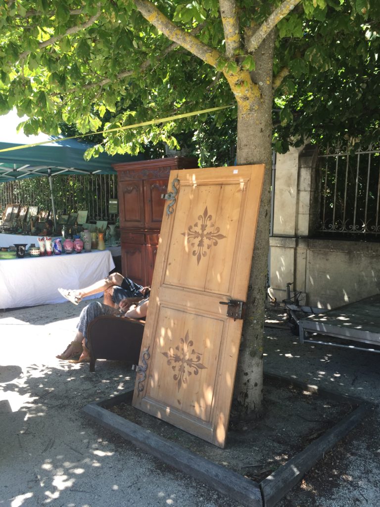 A day at the French antique market.