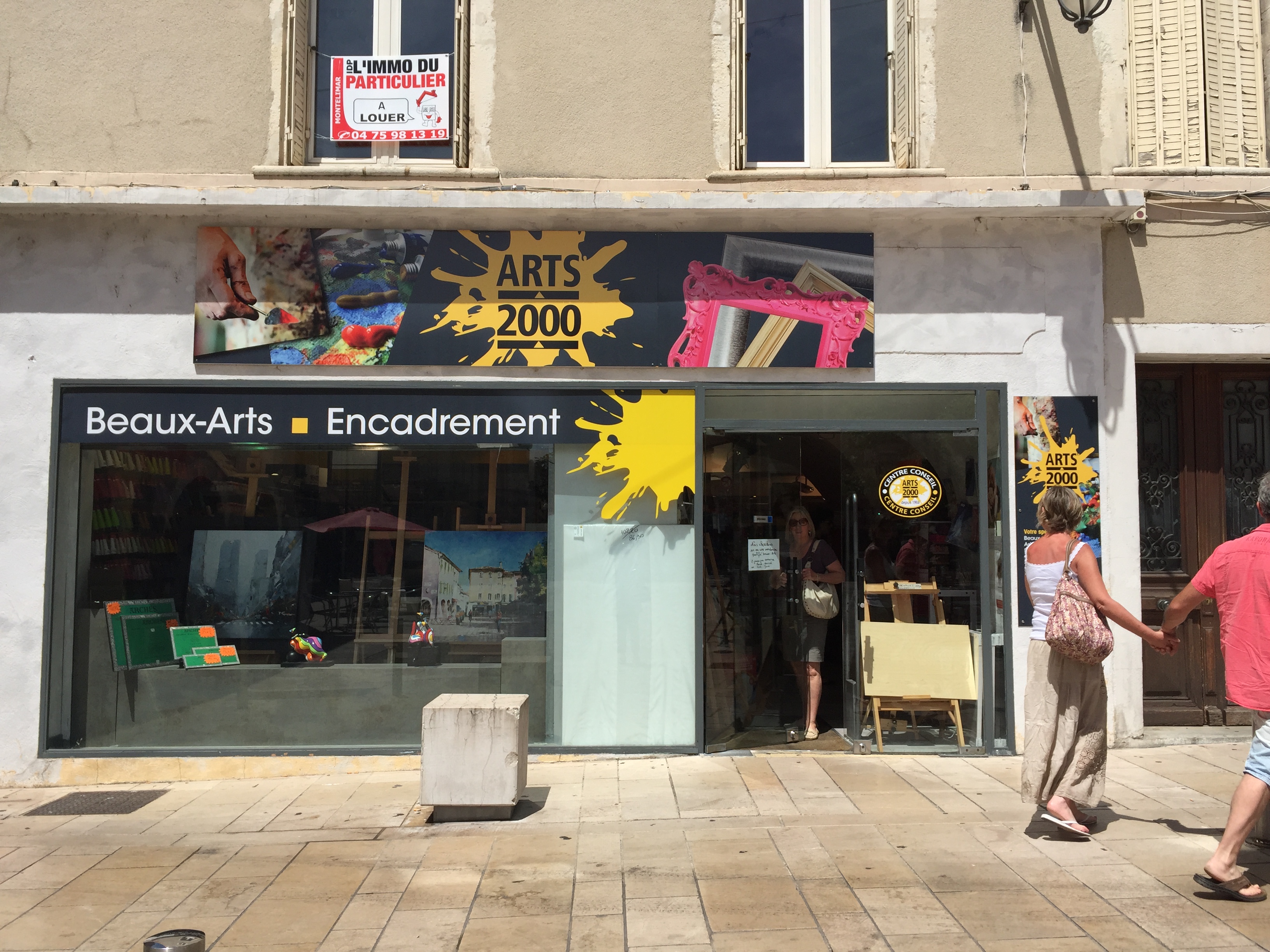 Arts 2000 Art Store in Montelimar